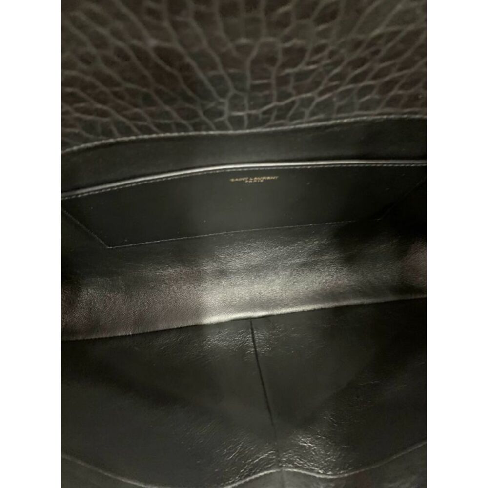 Saint Laurent Women Pre-Loved Bag Very Good Condition - Picture 9 of 9